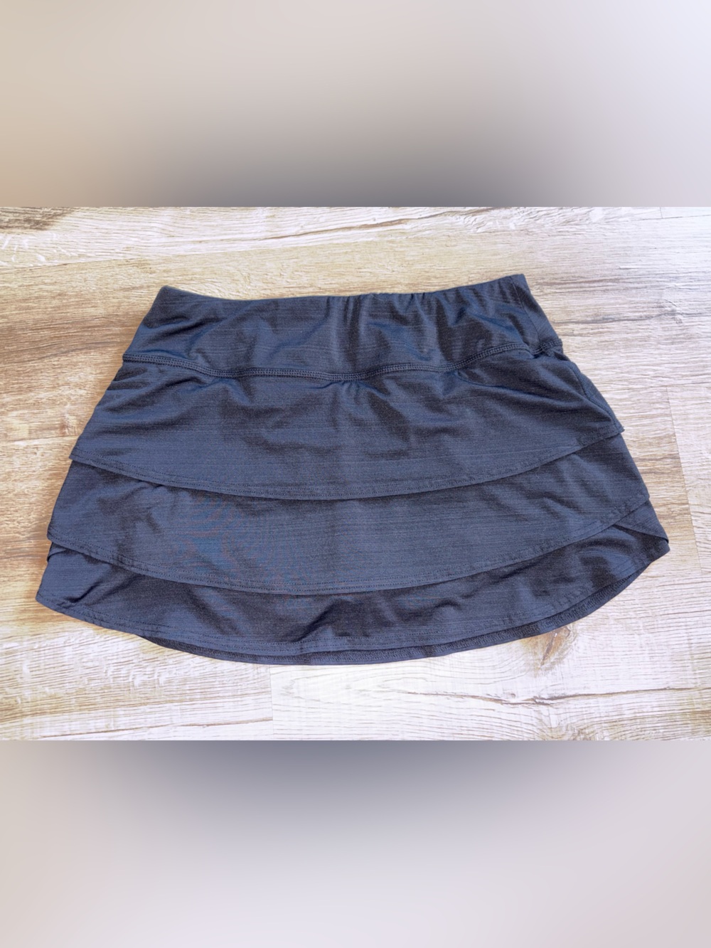 Athleta Black Athletic Skort with Layered Ruffle Panels Sz medium